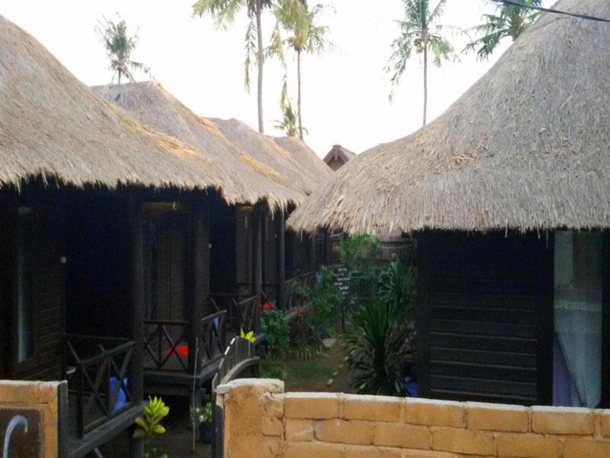 Mosaix Gili Bungalows Gili Trawangan Exterior photo