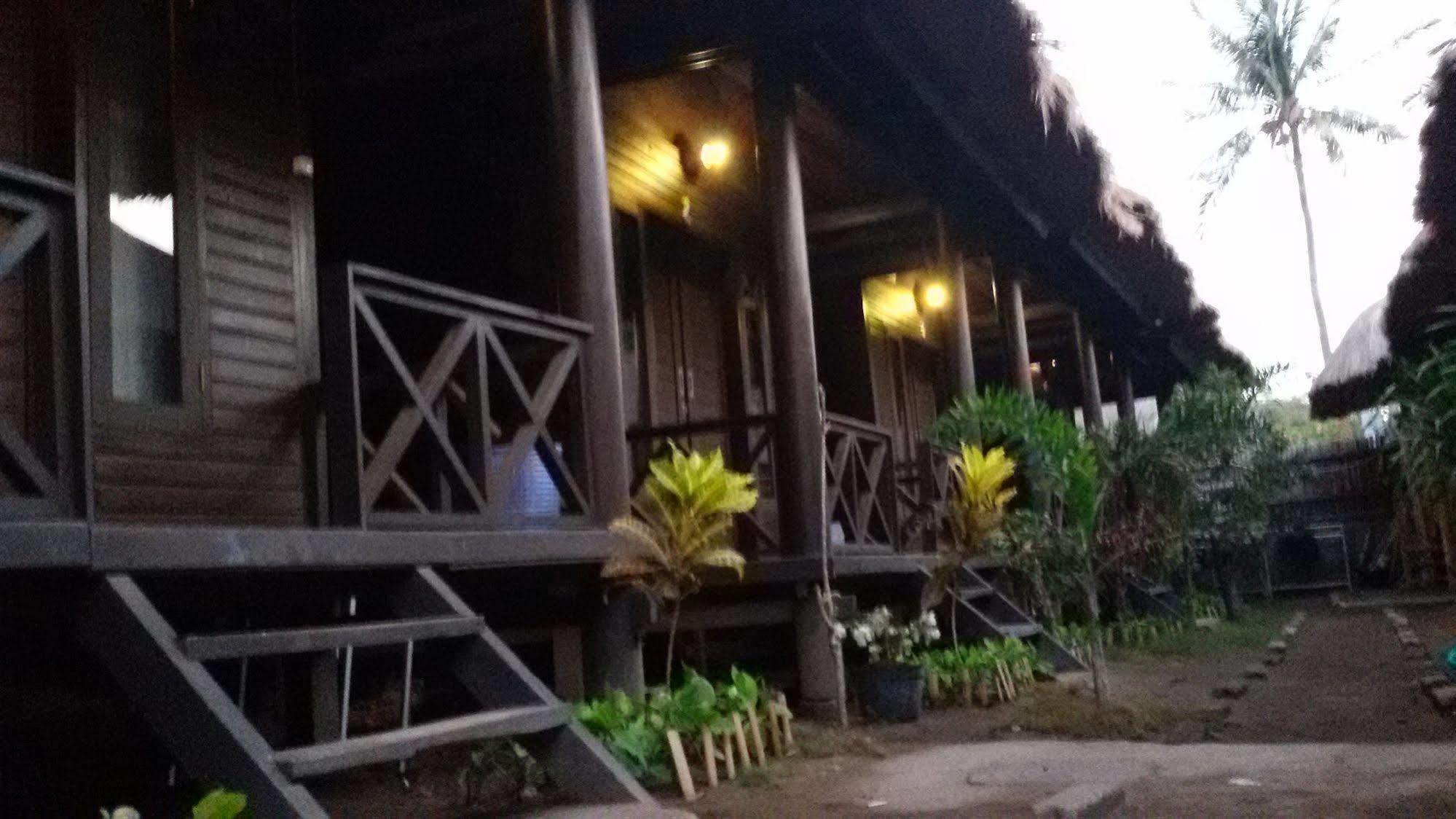 Mosaix Gili Bungalows Gili Trawangan Exterior photo
